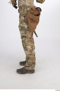 Photos Frankie Perry Army USA Recon leg lower body 0002.jpg